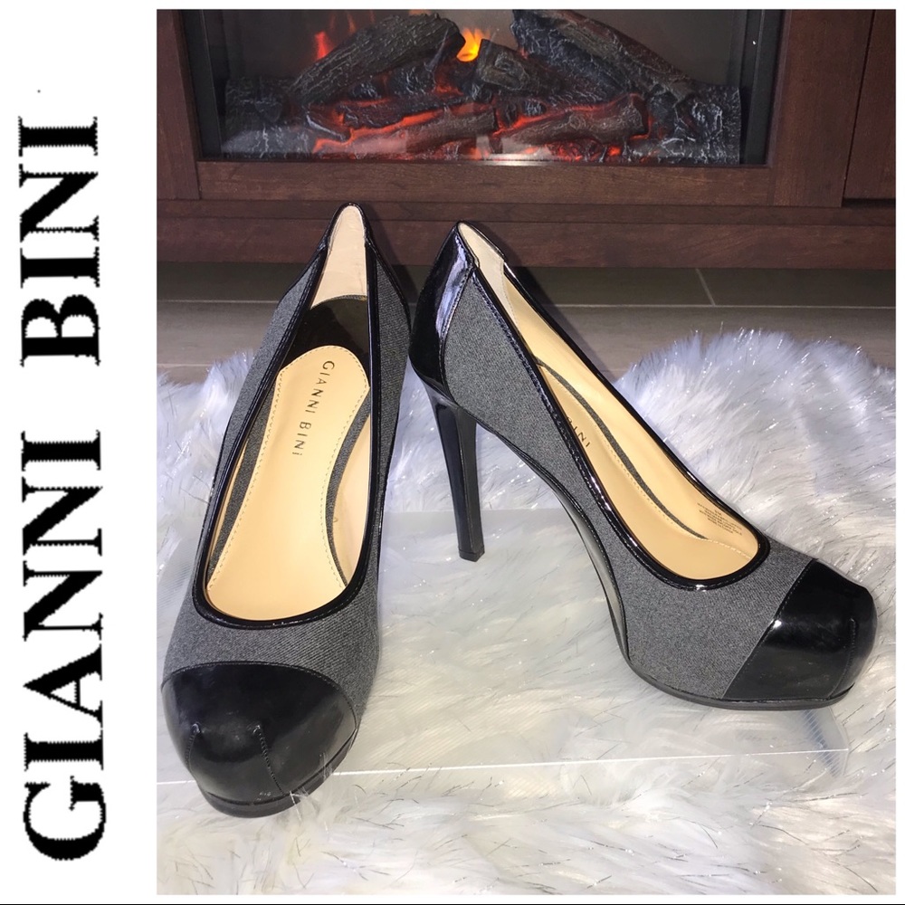 *Gianni Bini Grey/Black Platform Pump